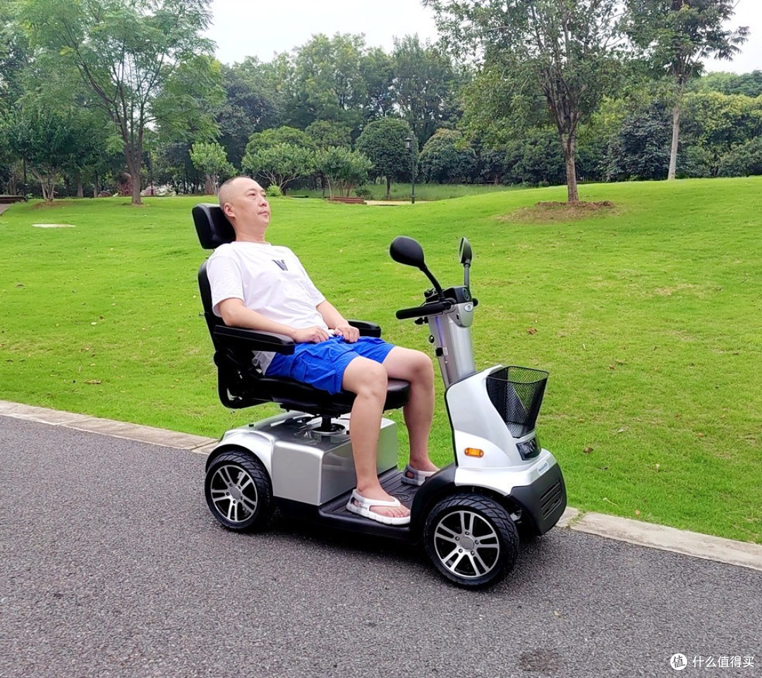一万多买的老年代步车,现在只值两千