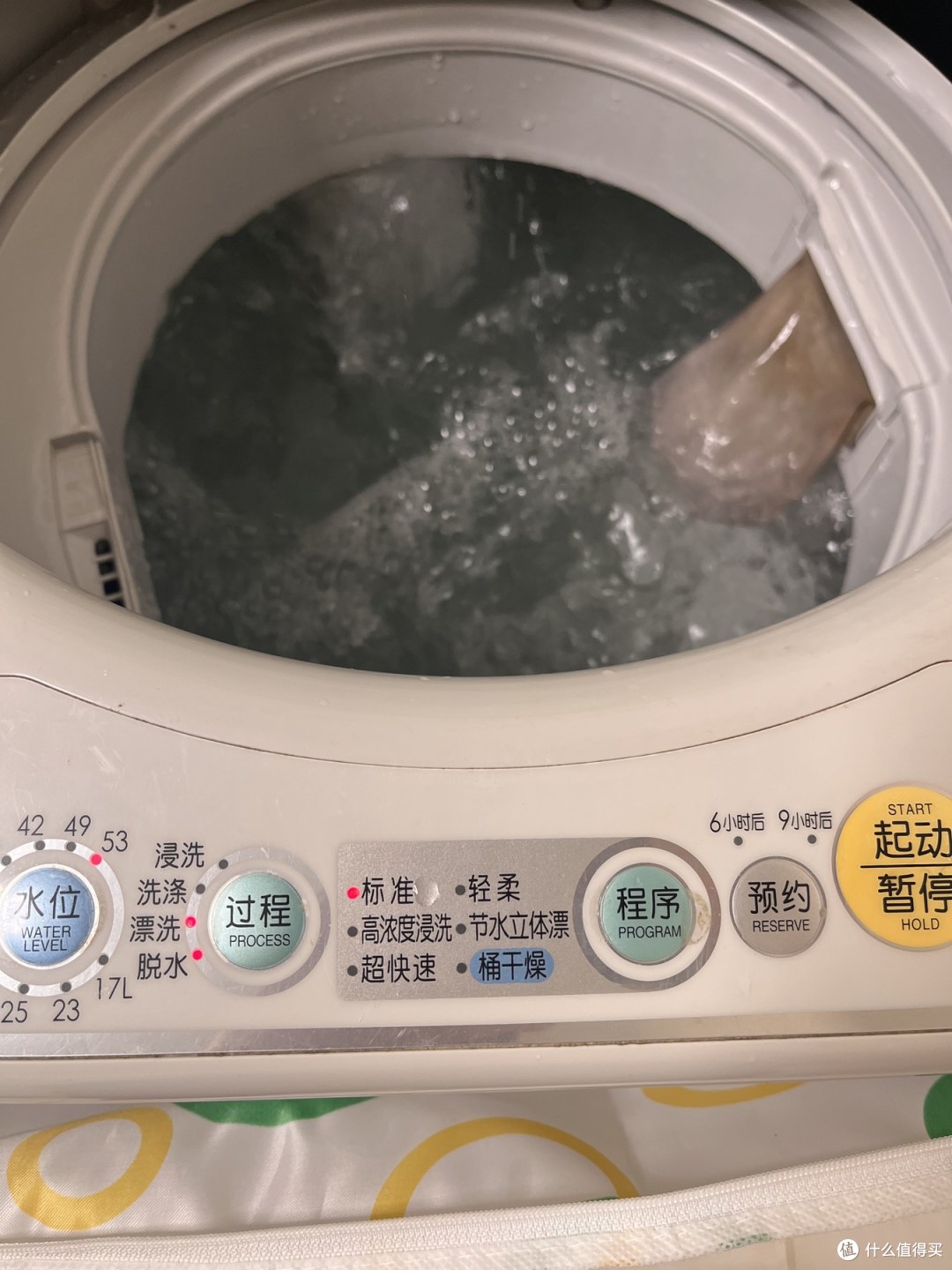 没想到老妈的洗衣机用了十年,那些藏污纳垢的角落从没被洗到过