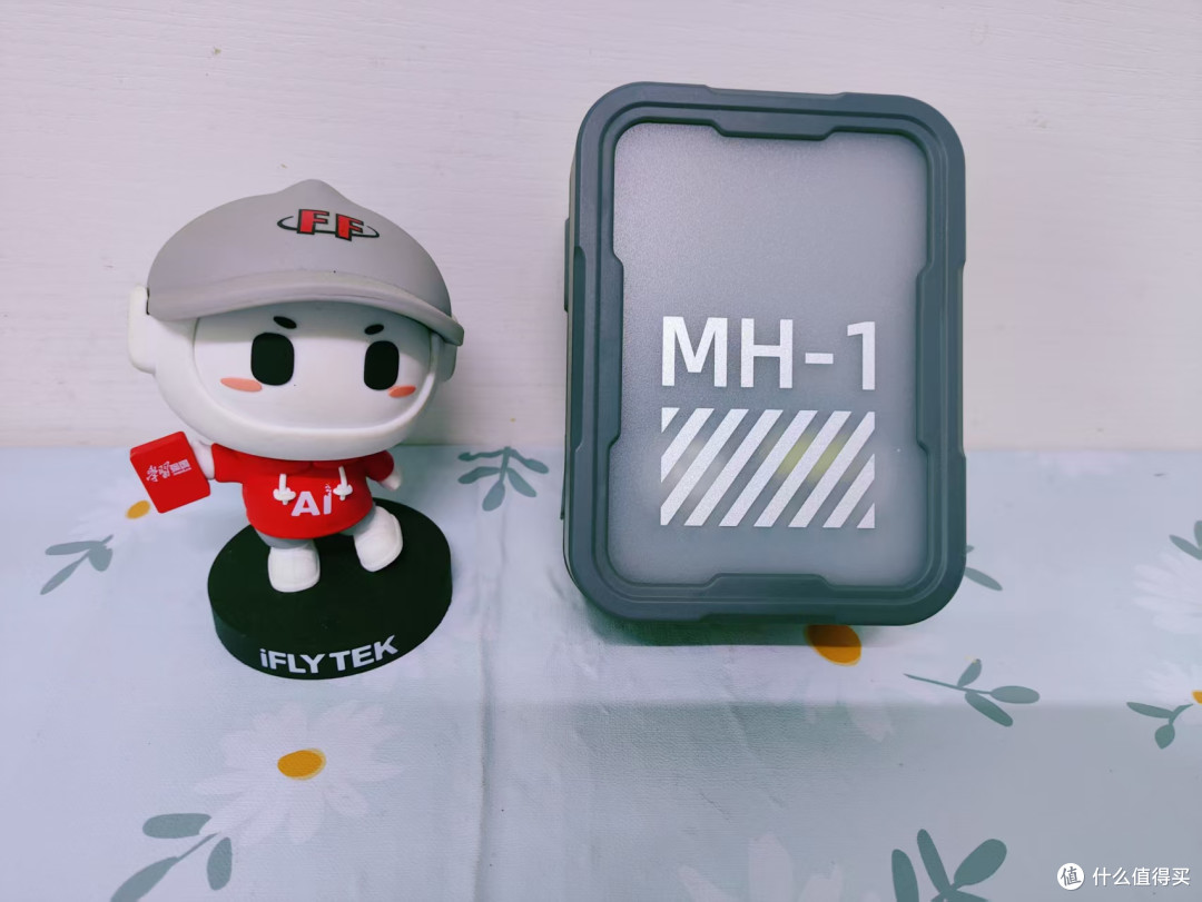 再也不用担心户外旅行摸黑走路了!杜克MH1头灯+露营灯二合一!