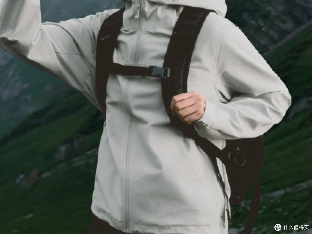 冲锋衣哪个品牌好,10款高性价比款式,专业登山硬核装备推荐