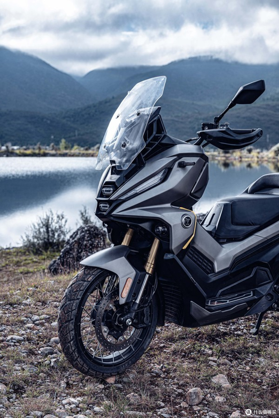 3万级踏板双雄对决！TVL350与SR450X，5千元差价赛道级差异