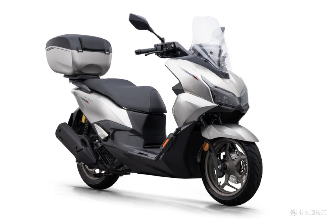 UY125、NS125GX、TVL350,8月摩托榜单解读!新车内卷,老牌坚挺