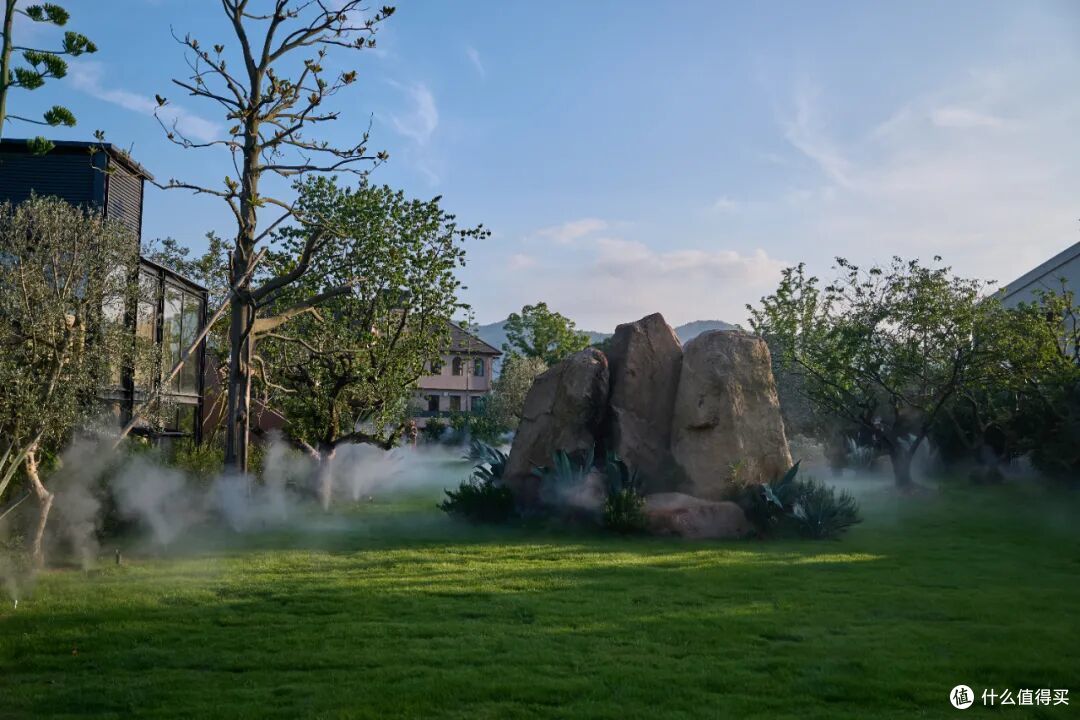 西湖卖的是风景,这里卖的是没人