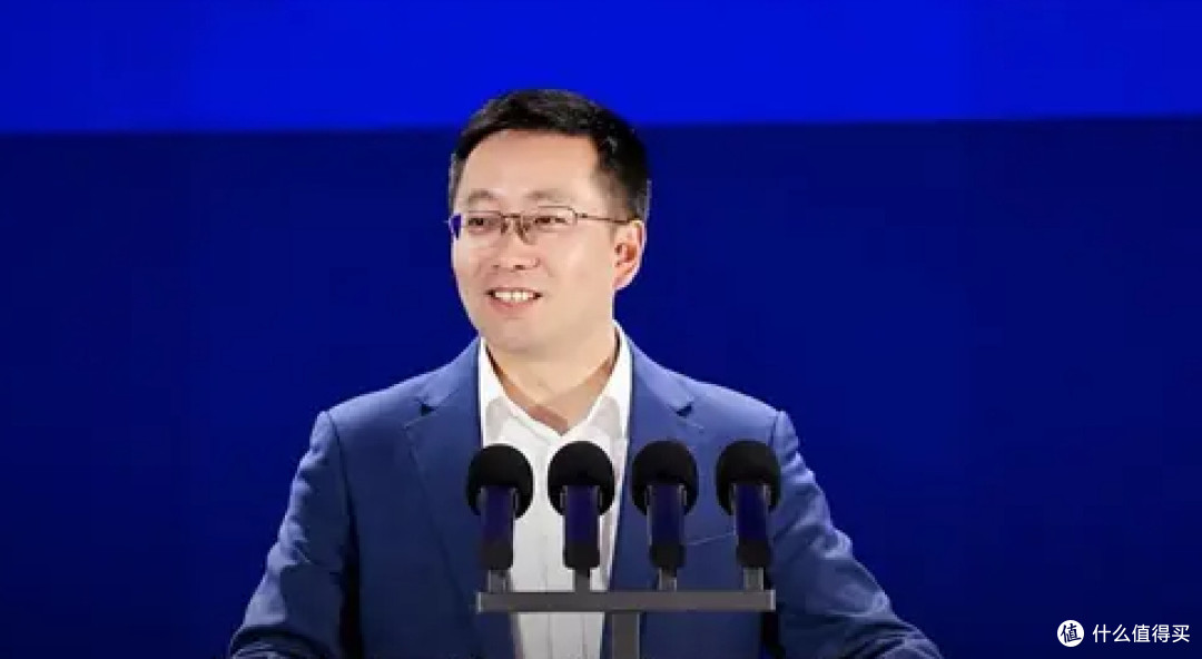 车载冰箱使用率 5%、后排屏一年不足 10 次,你买车钱里有多少花在了"道具"上?