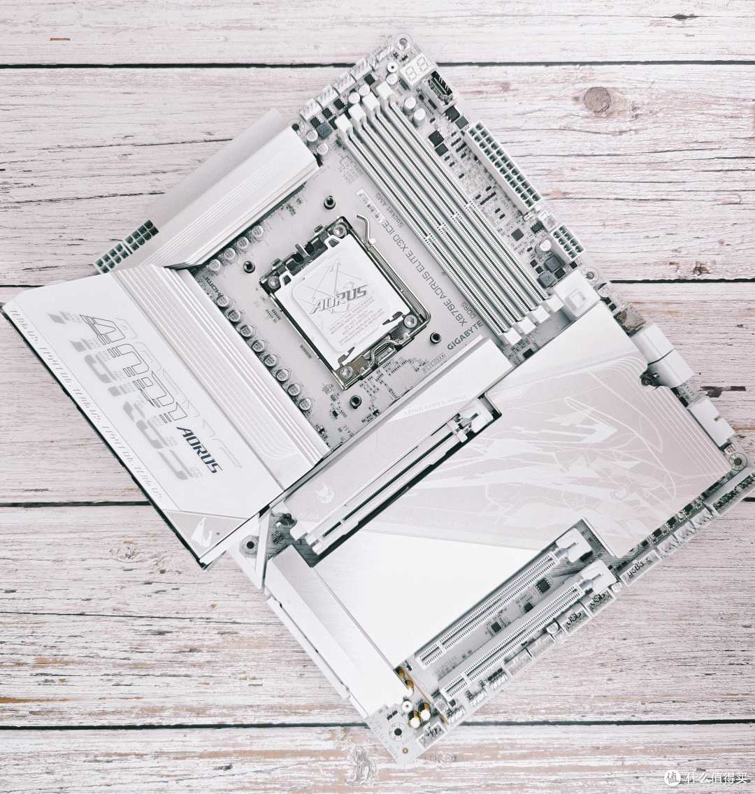 体验真正的满血X3D,技嘉X870E X3D冰雕主板带你飞