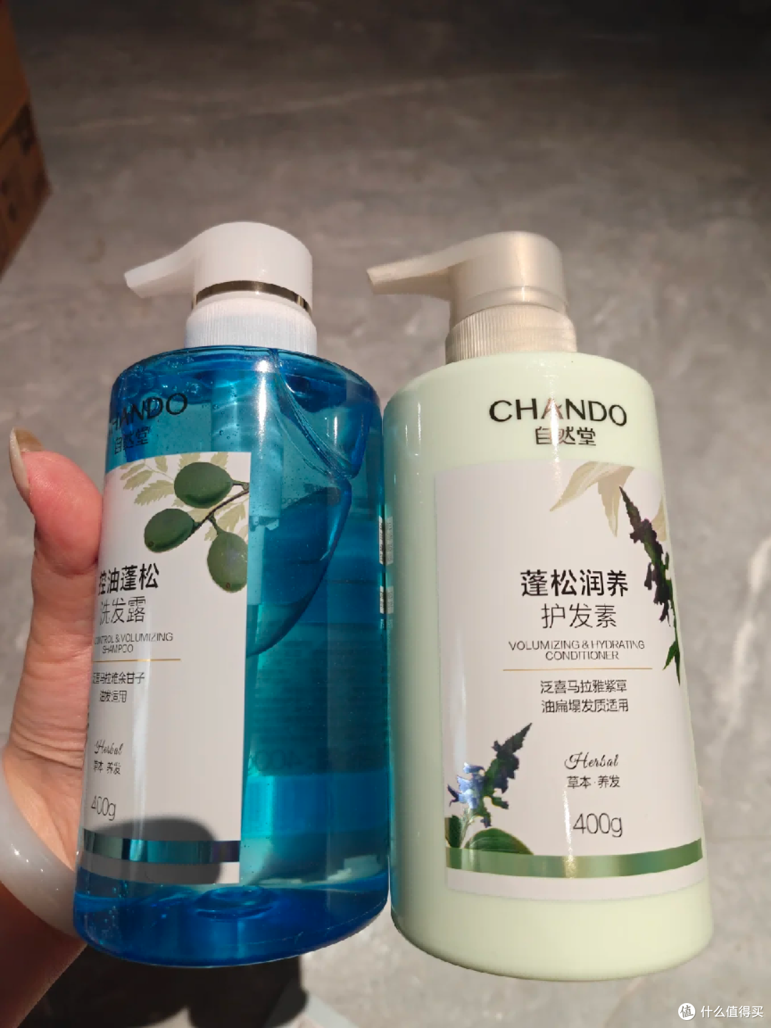 去屑止痒还想清爽不拔干？弱酸性洗发水的使用感分享