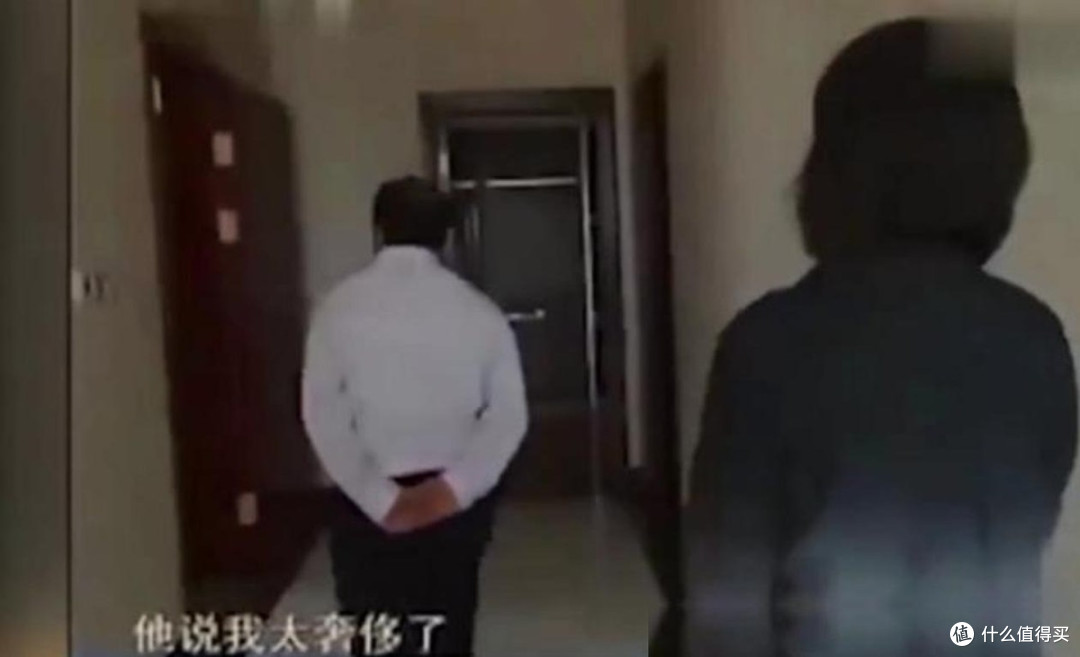曹德旺的豪宅堆满茅台酒,占地6000平,为何3个子女无人愿住?