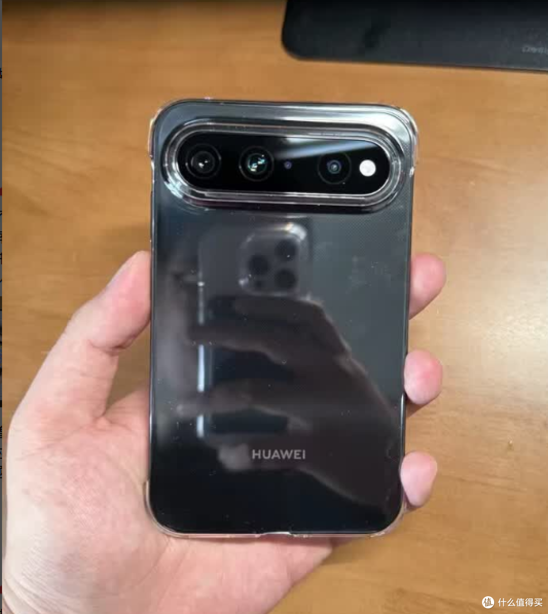 Pura X View卖5999元,它真不是折叠屏——是新品类阔直板
