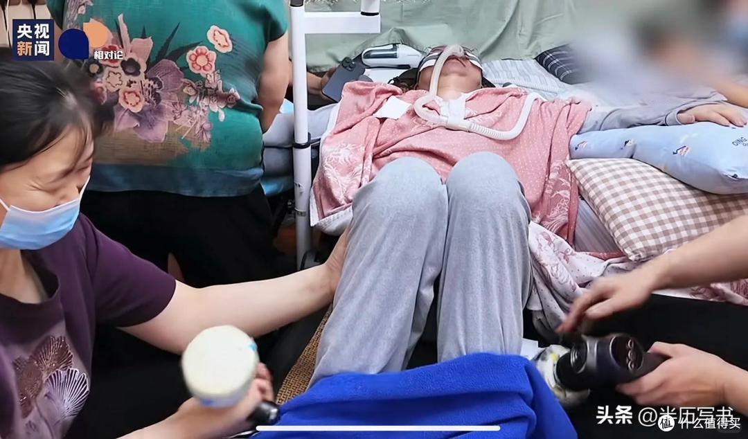 蔡磊再一次证明:娶妻娶贤,即使你生病躺在床上,她也会不离不弃
