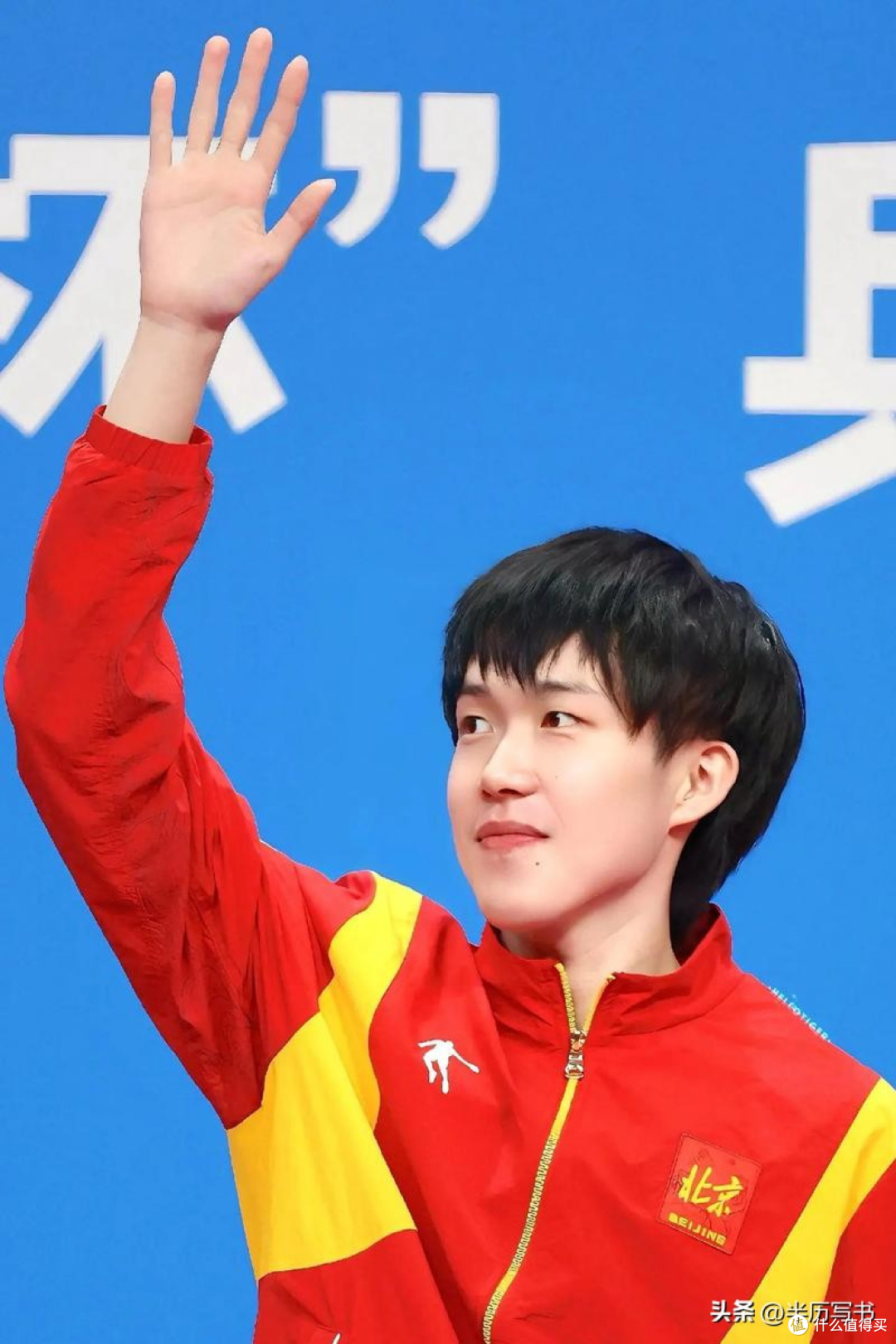 王楚钦为何无缘冠军？日媒一语道破真相，原来他和孙颖莎处境一样