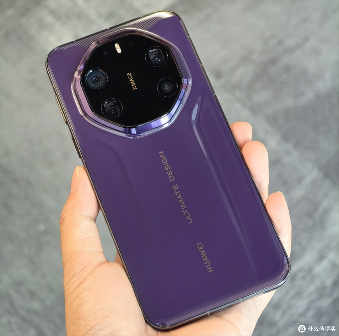 11999元跌到9199元,与iPhone18 Pro Max同样重量,价格便宜1800