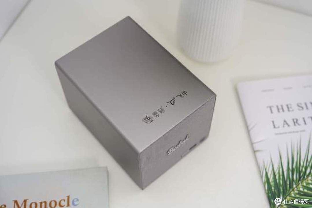 预装系统、抽屉式硬盘仓、双2.5G网口,这台NAS把大家痛点全想到