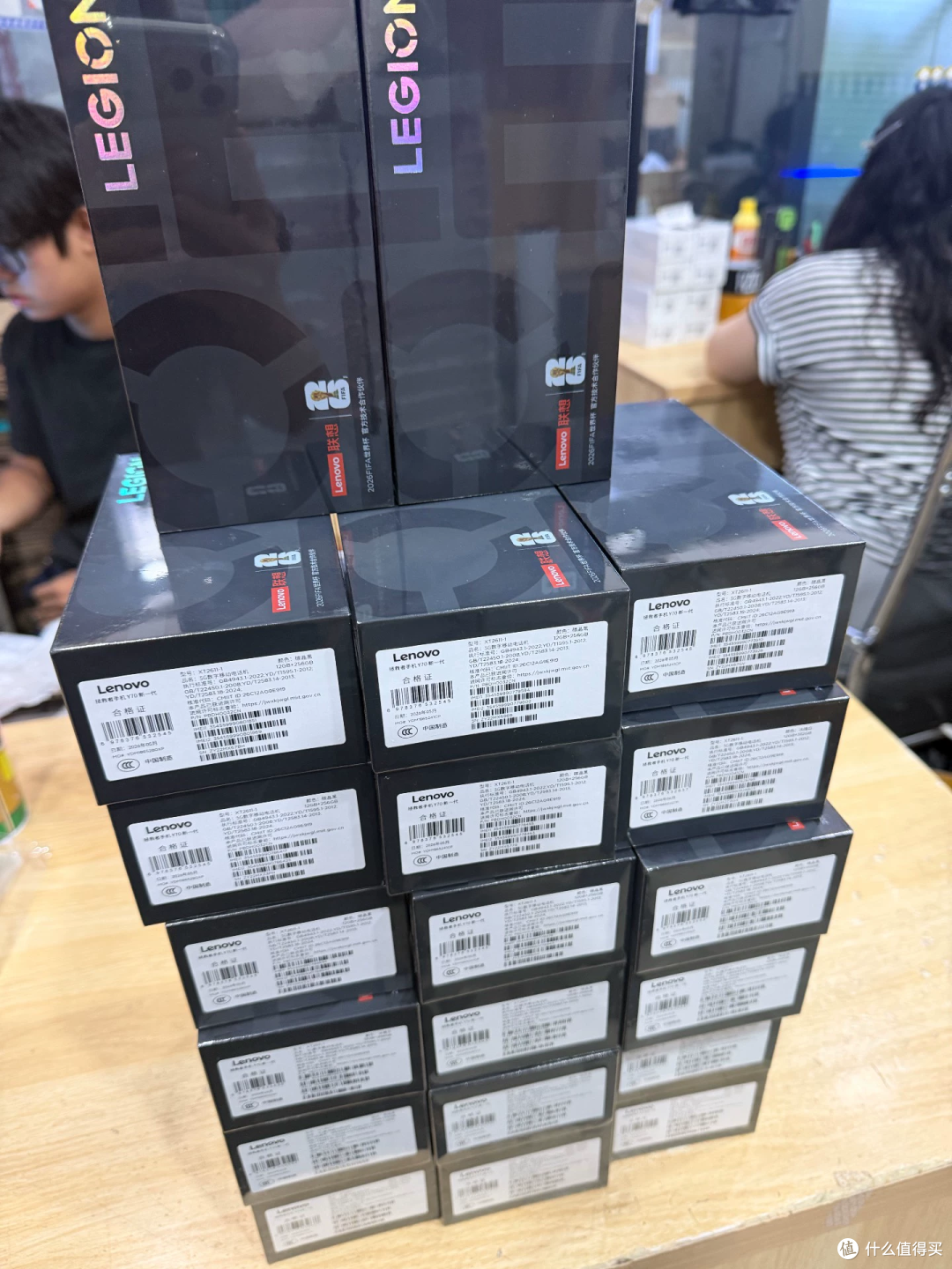 2300元的全新拯救者Y70,官方支持应用六开,多开党值不值