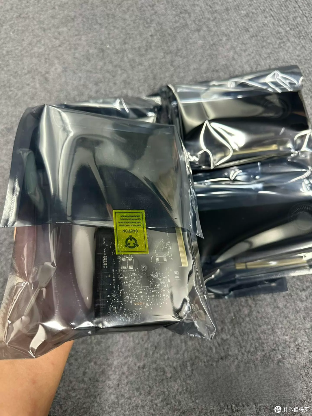 2000元的RTX3080,静电袋出卖了未拆封