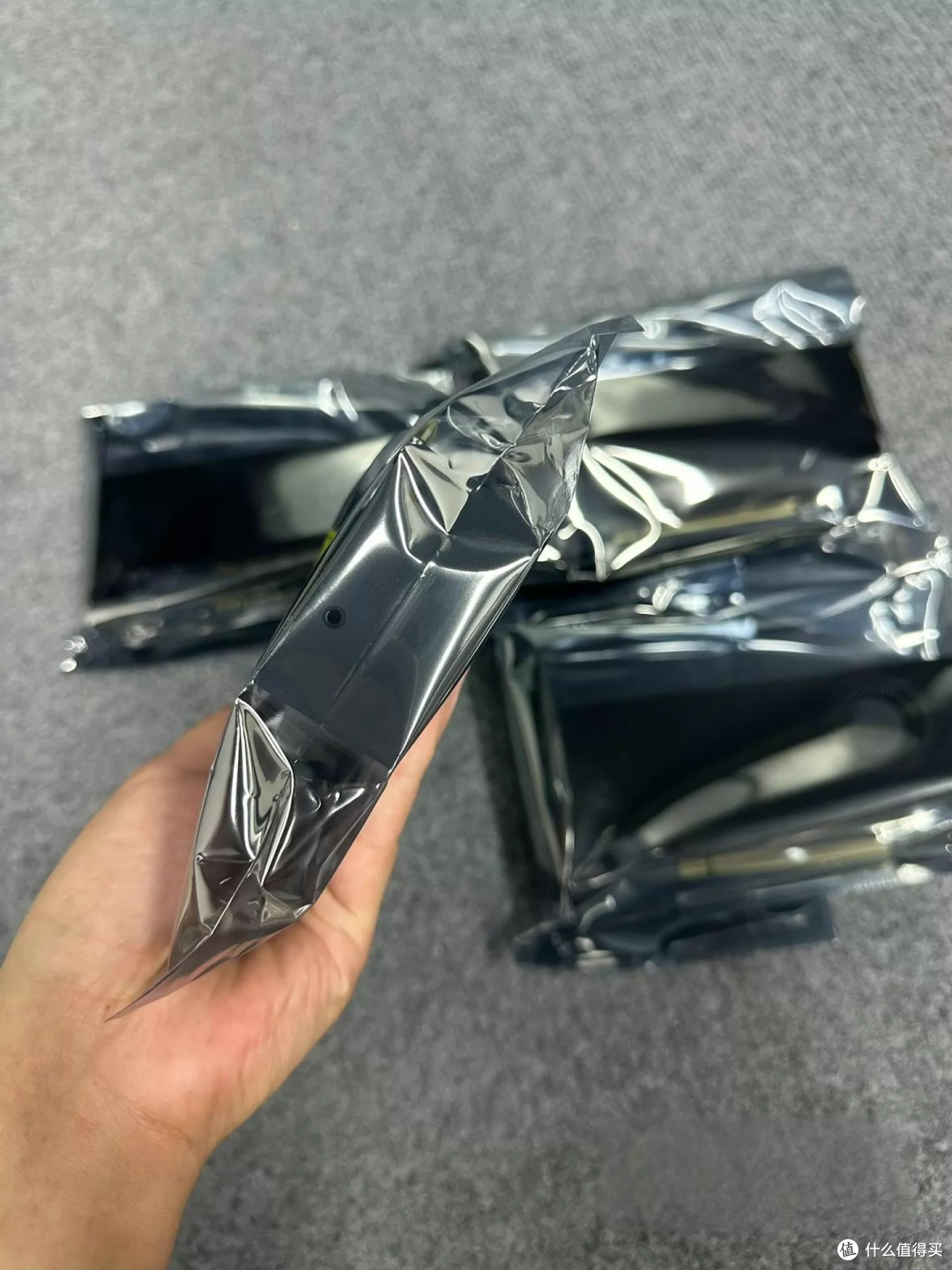 2000元的RTX3080,静电袋出卖了未拆封