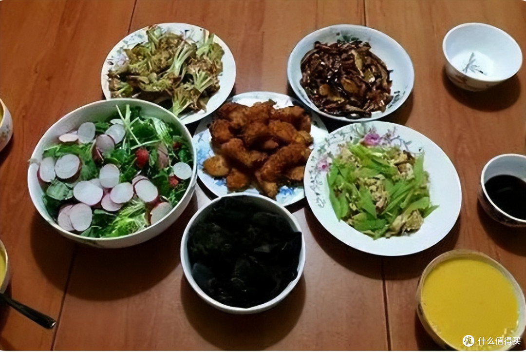 晚上饿了吃什么?5种“深夜解馋”零食,热量比苹果还低,放心吃