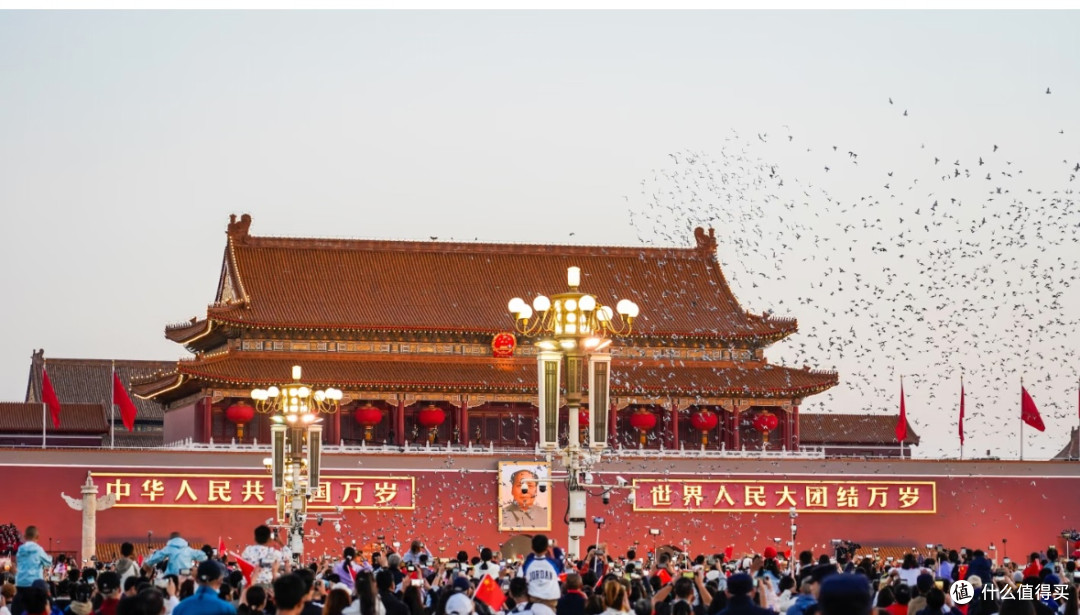 北京国庆旅行|大花篮与和平鸽,藏着最动人的情绪力量