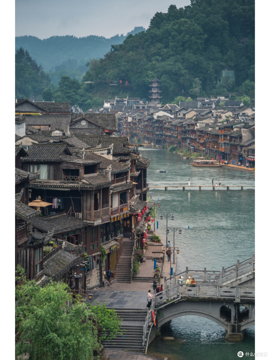 国庆奔赴凤凰古城|在沱江边,找回久违的松弛感🍃
