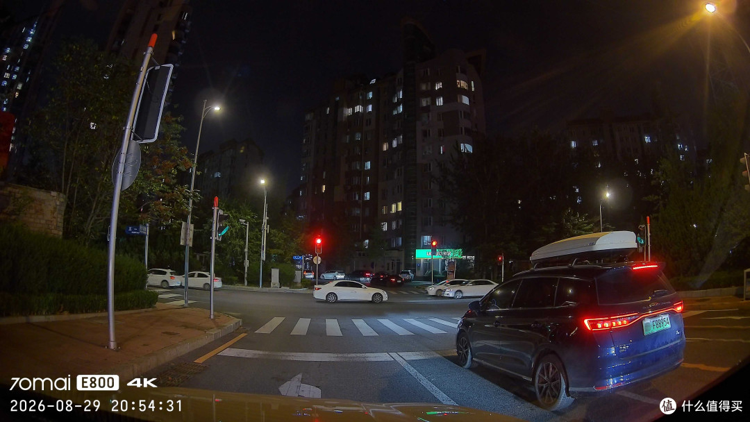 800元买前后真4K！70迈E800实测：后录不缩水，夜视超能打