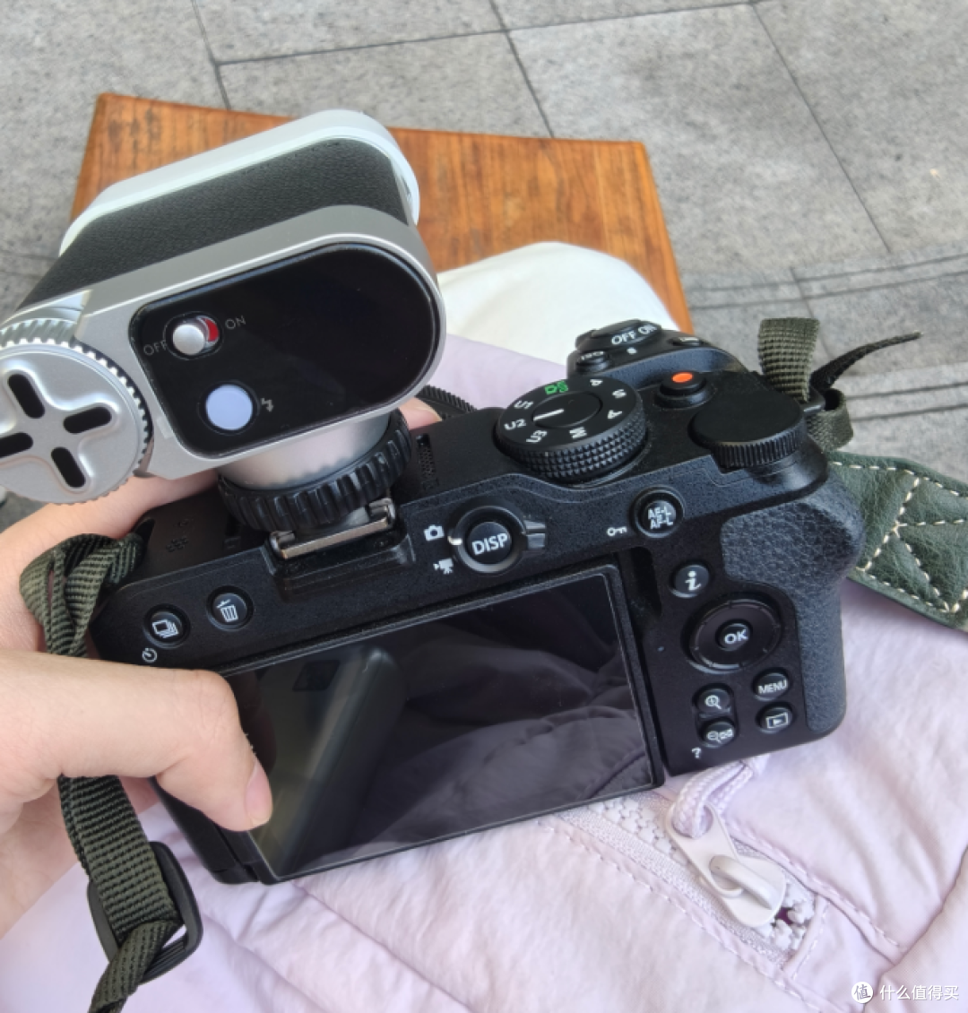 室内光线暗或者逆光该怎么拍?