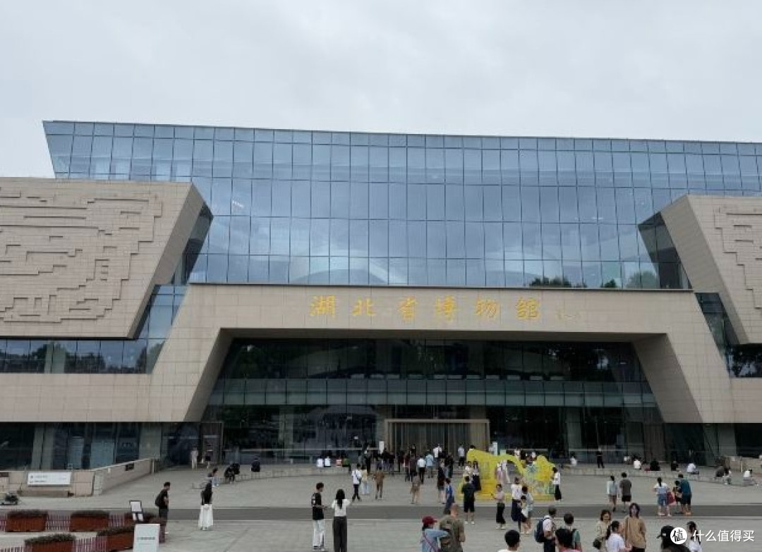 国庆第一天武汉雨水不断,幸好提前登了黄鹤楼