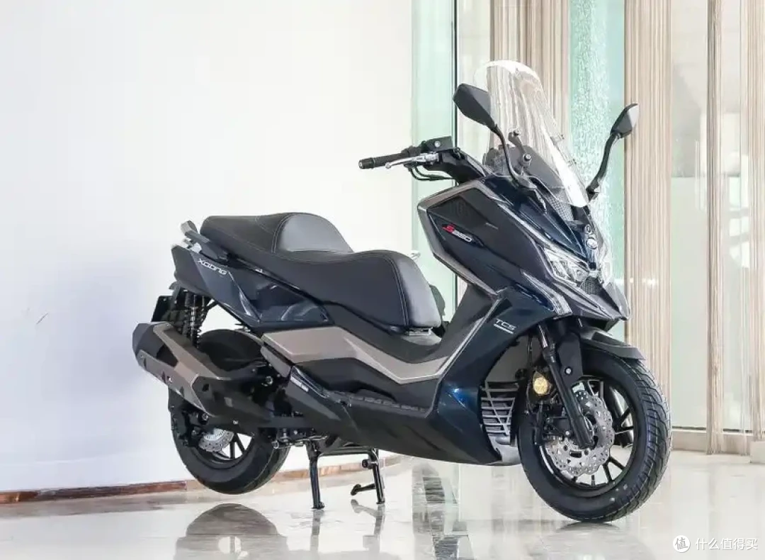 差价一万五怎么选？光阳赛艇S350直面本田ADV350的市场博弈