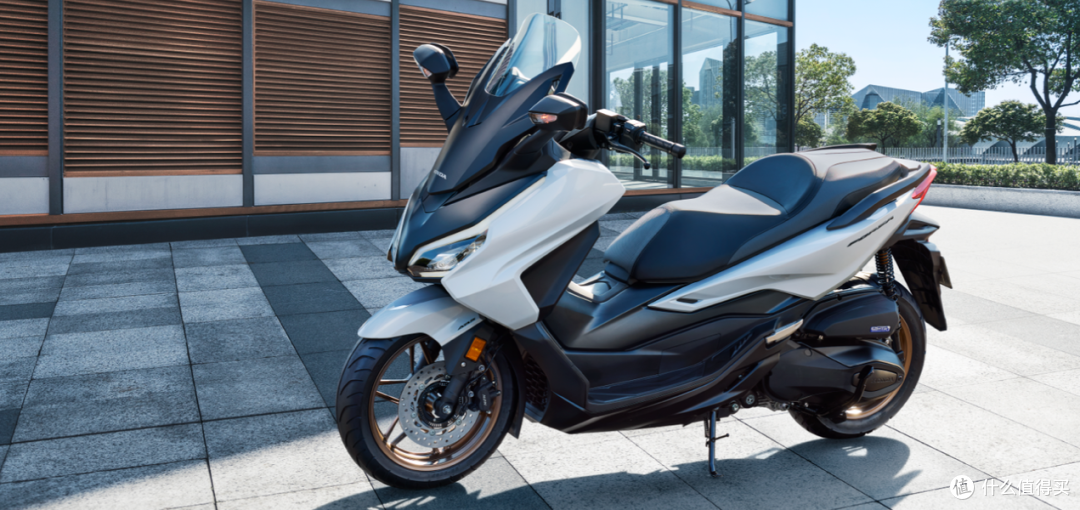 差价近1.2万！豪爵TVL350对比佛沙350，为品牌买单还是选堆料国产