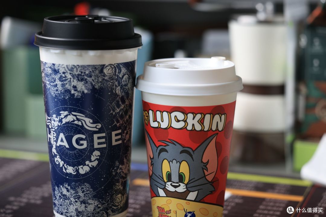 奶茶店“叛变”?早卖咖啡晚卖啤酒,抢便利店的饭碗想干啥?