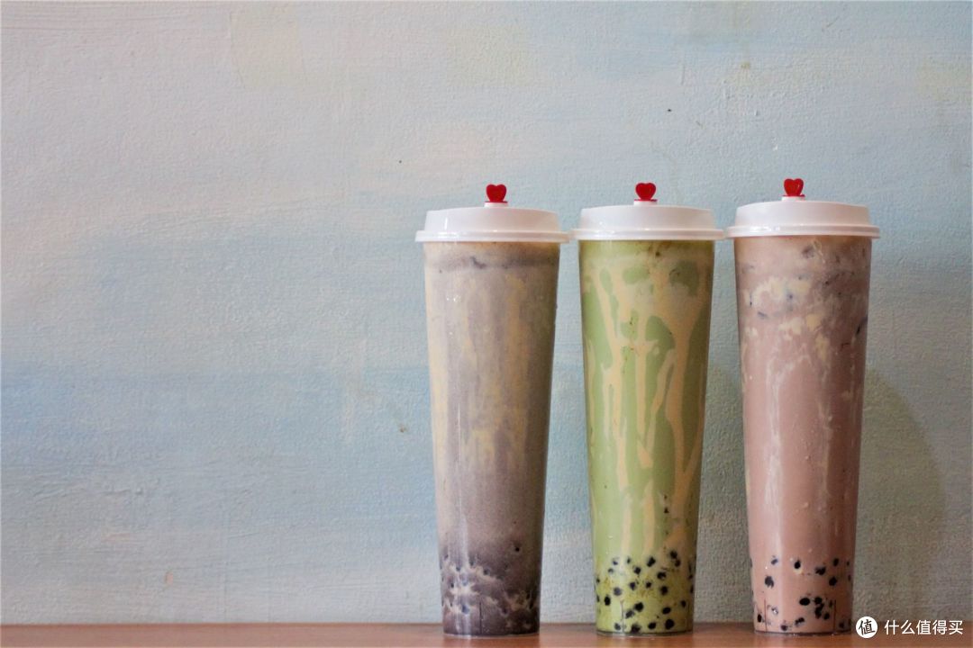 奶茶店“叛变”?早卖咖啡晚卖啤酒,抢便利店的饭碗想干啥?
