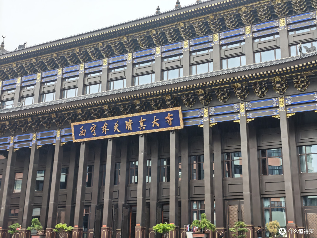 西北行②西宁初见|塔尔寺红墙金顶,藏博院唐卡迷宫