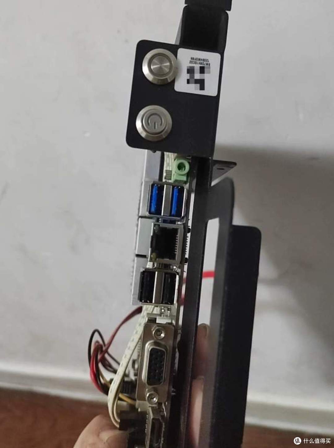 二手鱼塘惊现低价飞牛OS小主机!8G内存+32G固态仅168元?