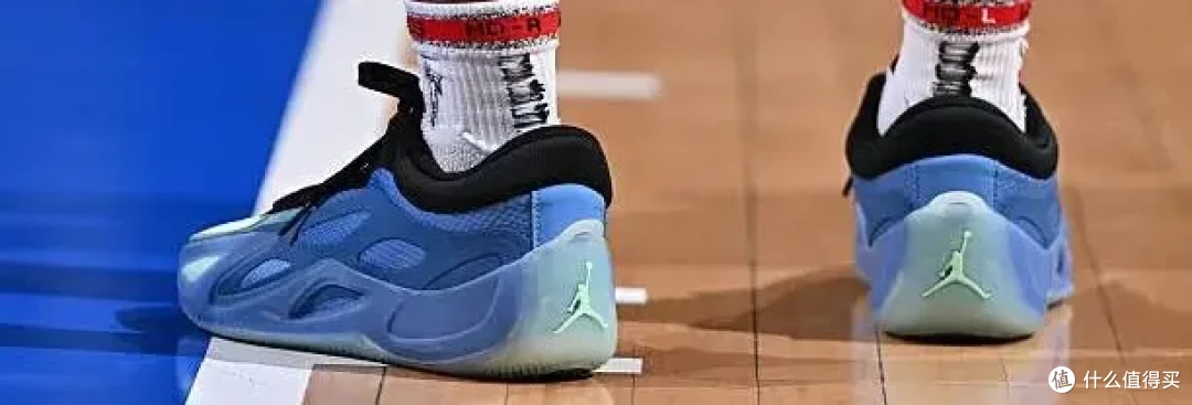 【WNBA每日上脚】穿欧文7超150场,本尊来了也得服!