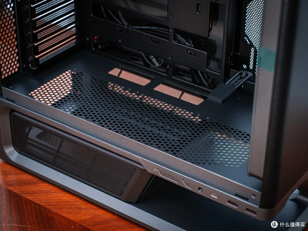 悬浮留白,风道自成:微星MPG VIXTA 300R AIRFLOW PZ 装机分享