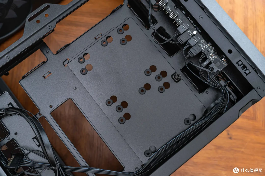 悬浮留白,风道自成:微星MPG VIXTA 300R AIRFLOW PZ 装机分享