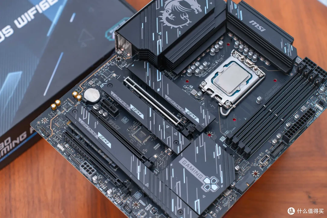 悬浮留白,风道自成:微星MPG VIXTA 300R AIRFLOW PZ 装机分享