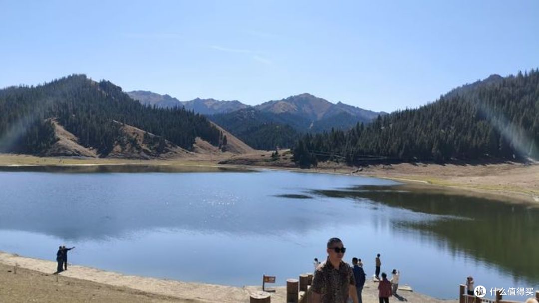 双节去天山大峡谷，自驾游去看天鹅湖