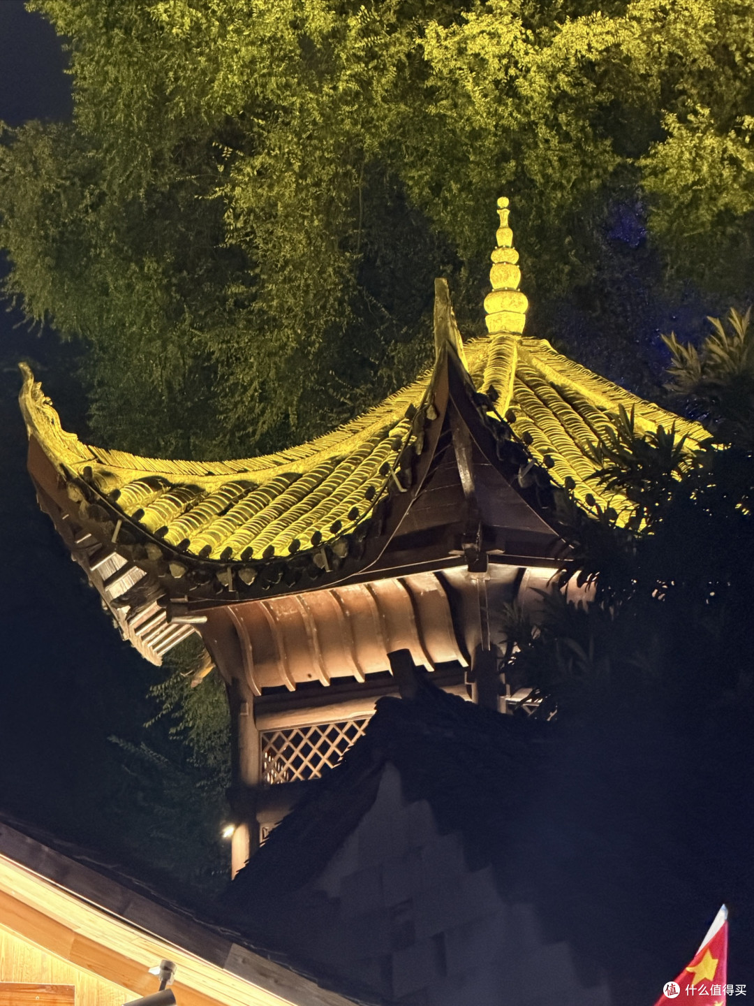 在凤凰拍了400张,说点手机党真能用的笨办法
