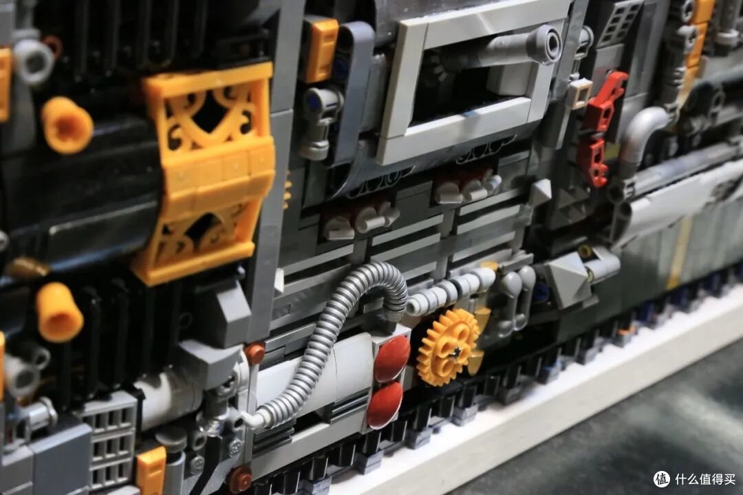 从零手搓16.7kg巨型履带式载具《碾》,蒸汽朋克×末世废土混搭MOC