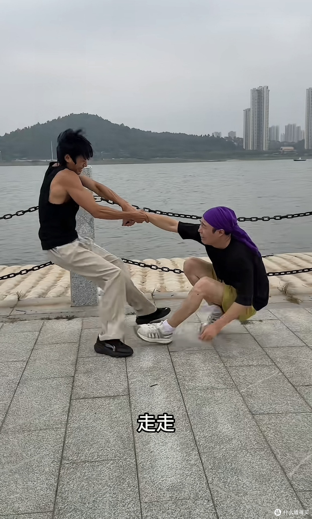 花小龙带小沈阳自律一天,没事别给花小龙留言