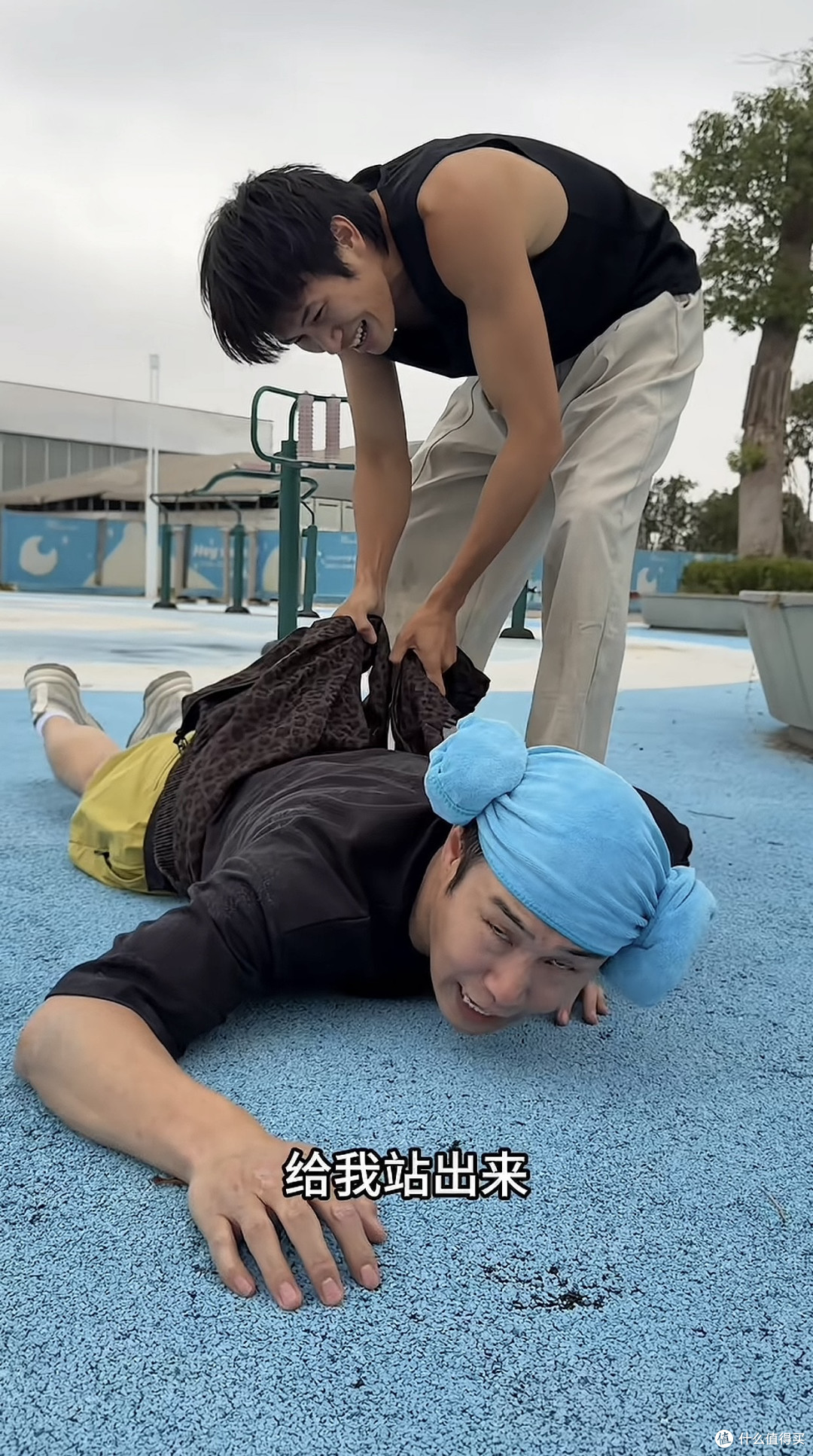 花小龙带小沈阳自律一天,没事别给花小龙留言