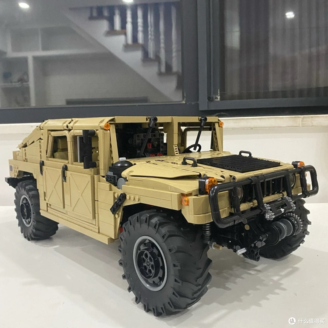 六十九元拼酷悍马模型实测