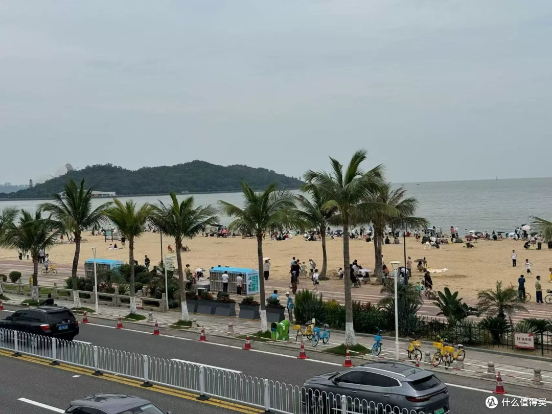 维港烟花映双节,大三巴下慢品葡韵