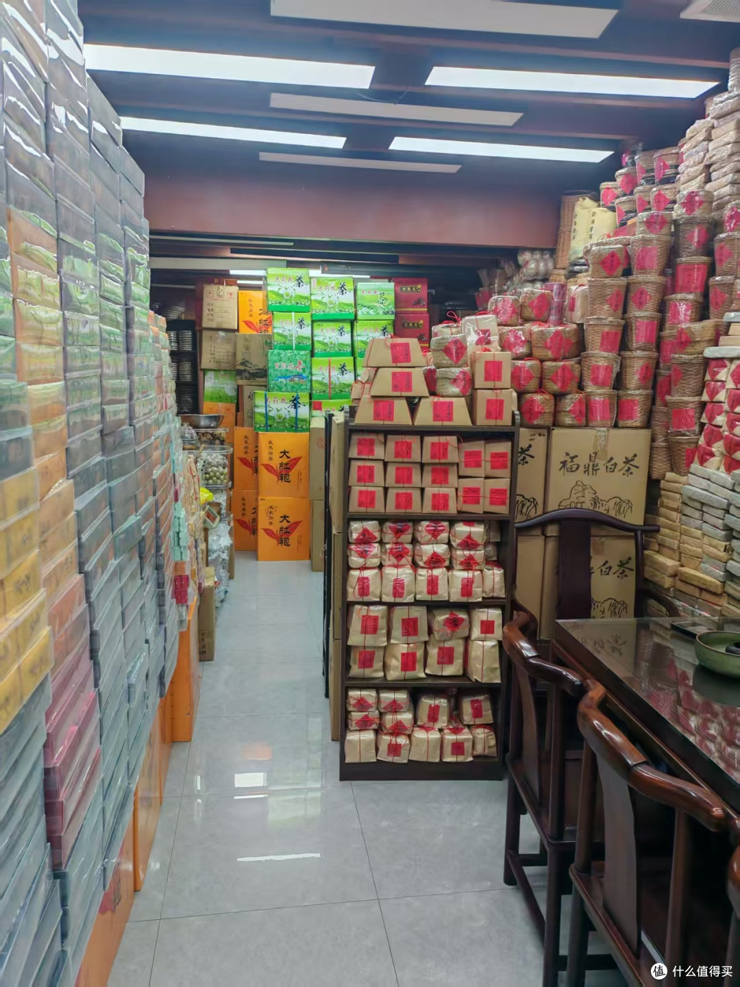 逛福州五里亭,发现一家接地气的茶叶老店