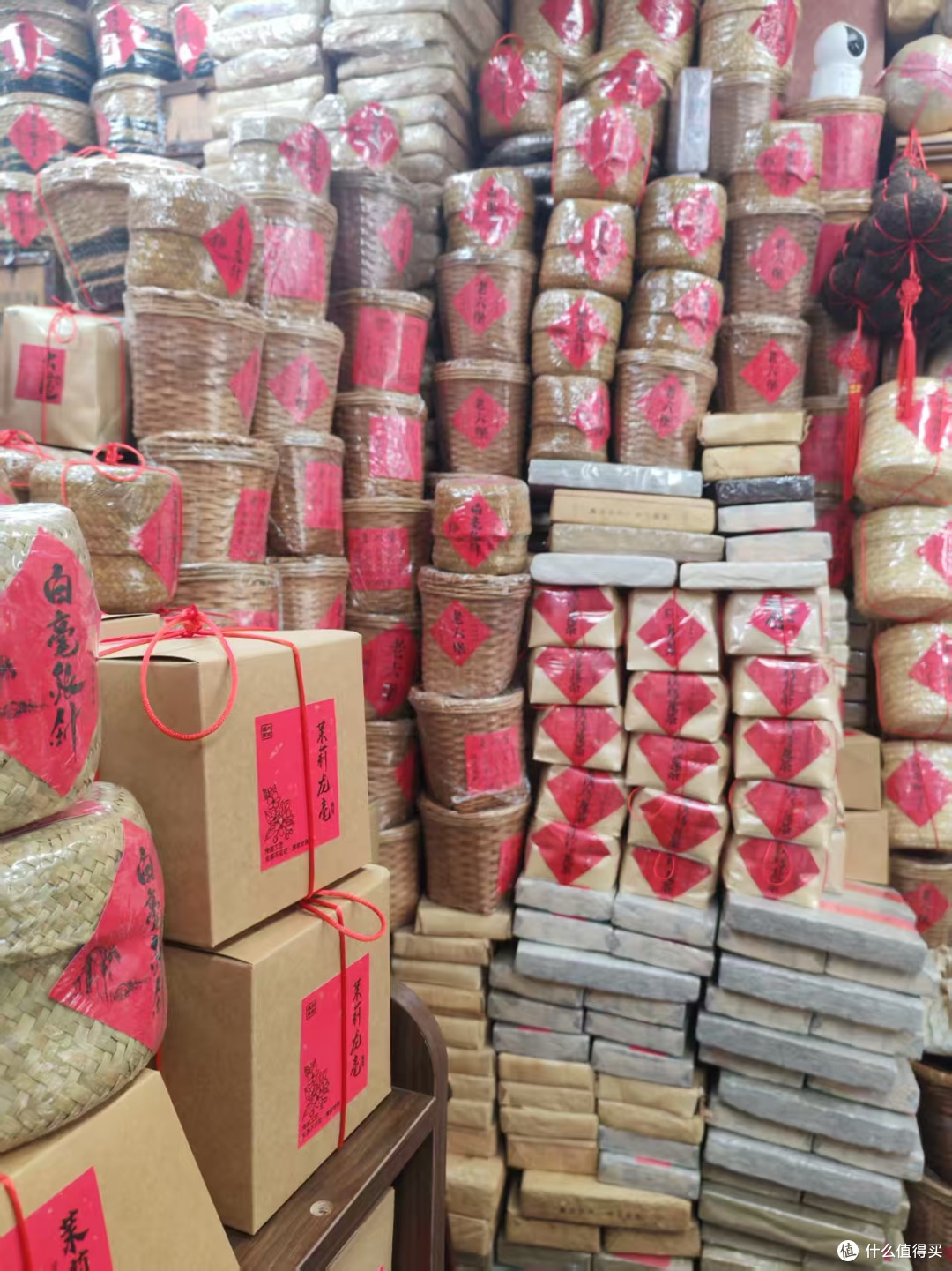 逛福州五里亭,发现一家接地气的茶叶老店