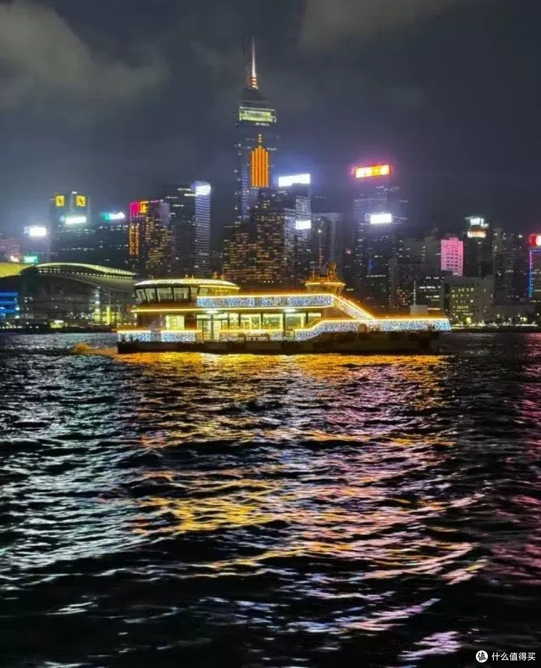 国庆中秋双城记：维港灯火遇见澳门老街月光