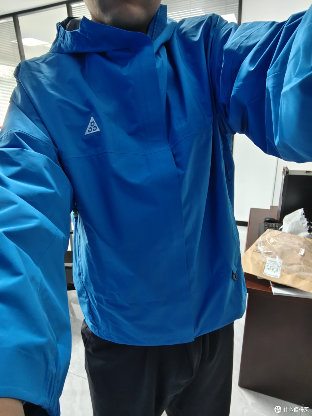 为了神仙颜值,我能忍受“雨衣”Nike ACG面料吗?