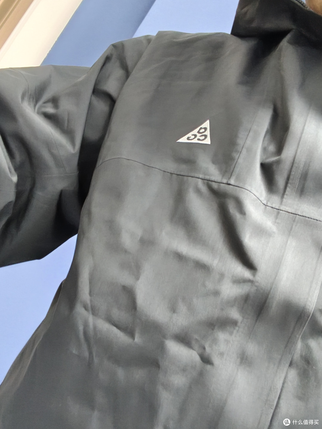 为了神仙颜值,我能忍受“雨衣”Nike ACG面料吗?