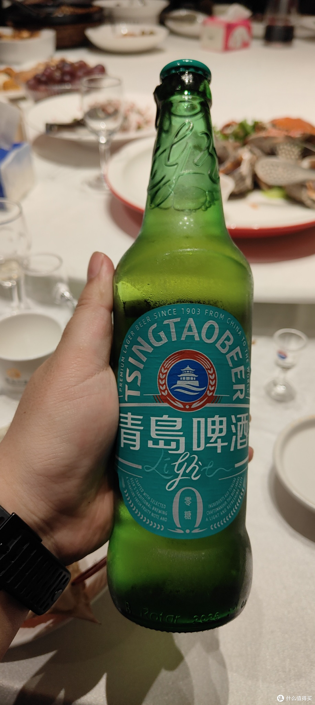 不想长胖还想喝啤酒,怎么破?试试青啤零糖新品干啤,也算平衡点
