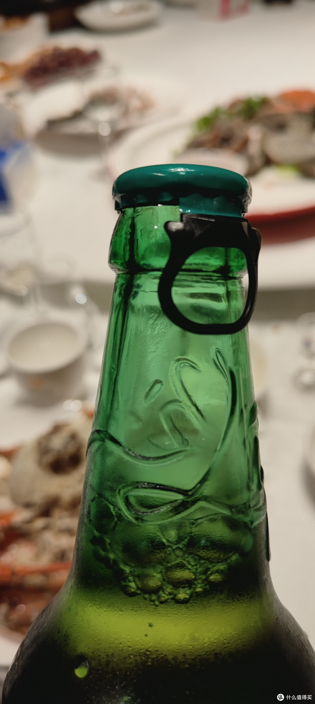 不想长胖还想喝啤酒,怎么破?试试青啤零糖新品干啤,也算平衡点