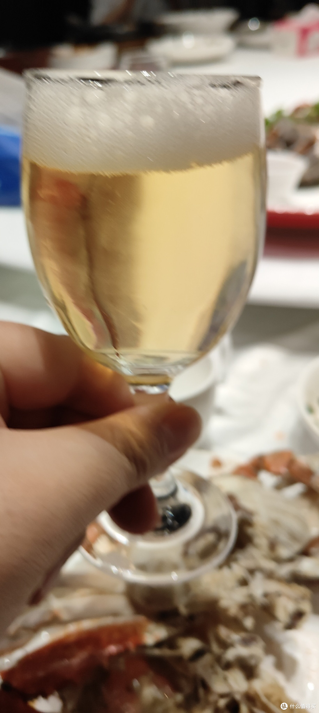 不想长胖还想喝啤酒,怎么破?试试青啤零糖新品干啤,也算平衡点